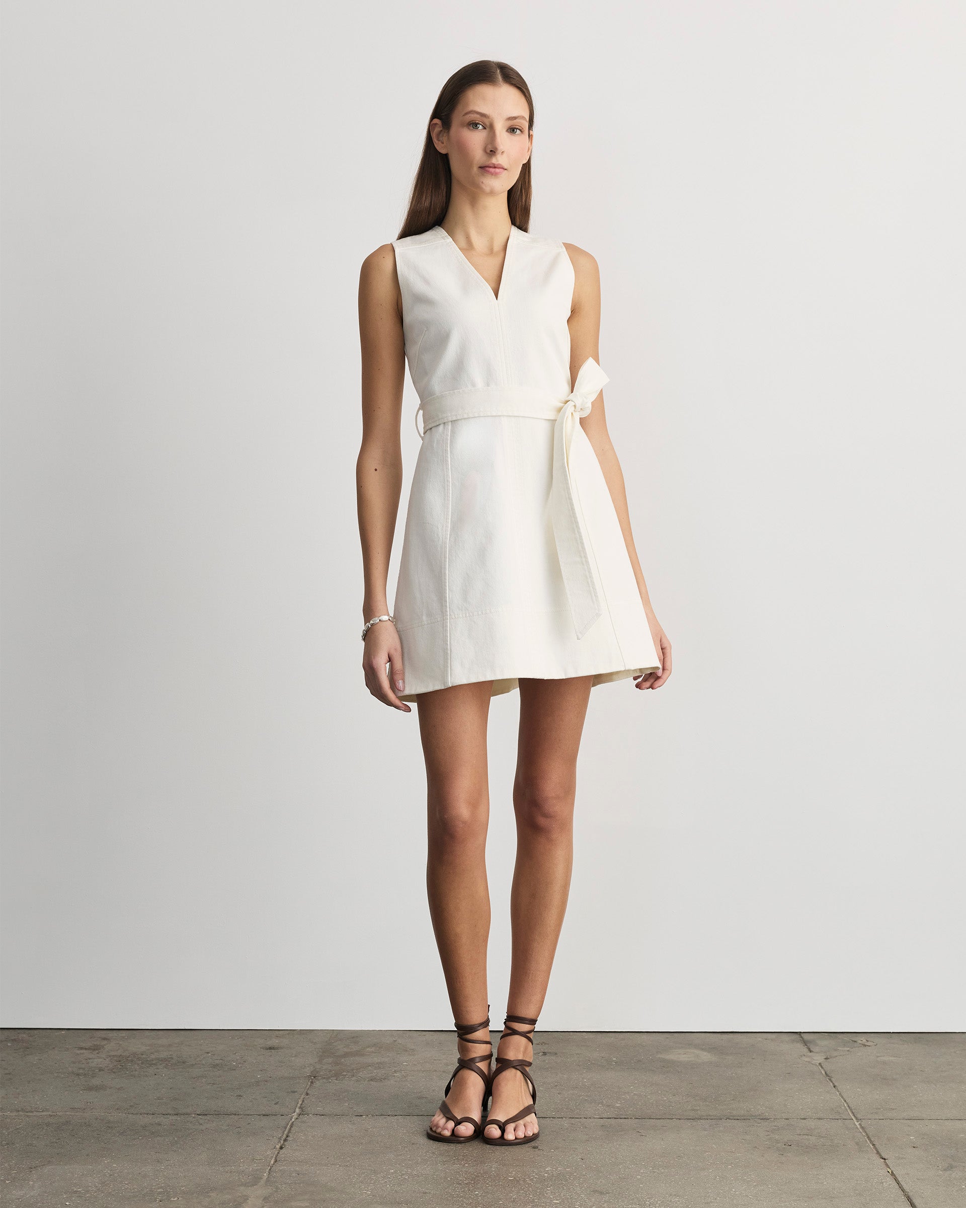 reina line dress Maria de la Orden
