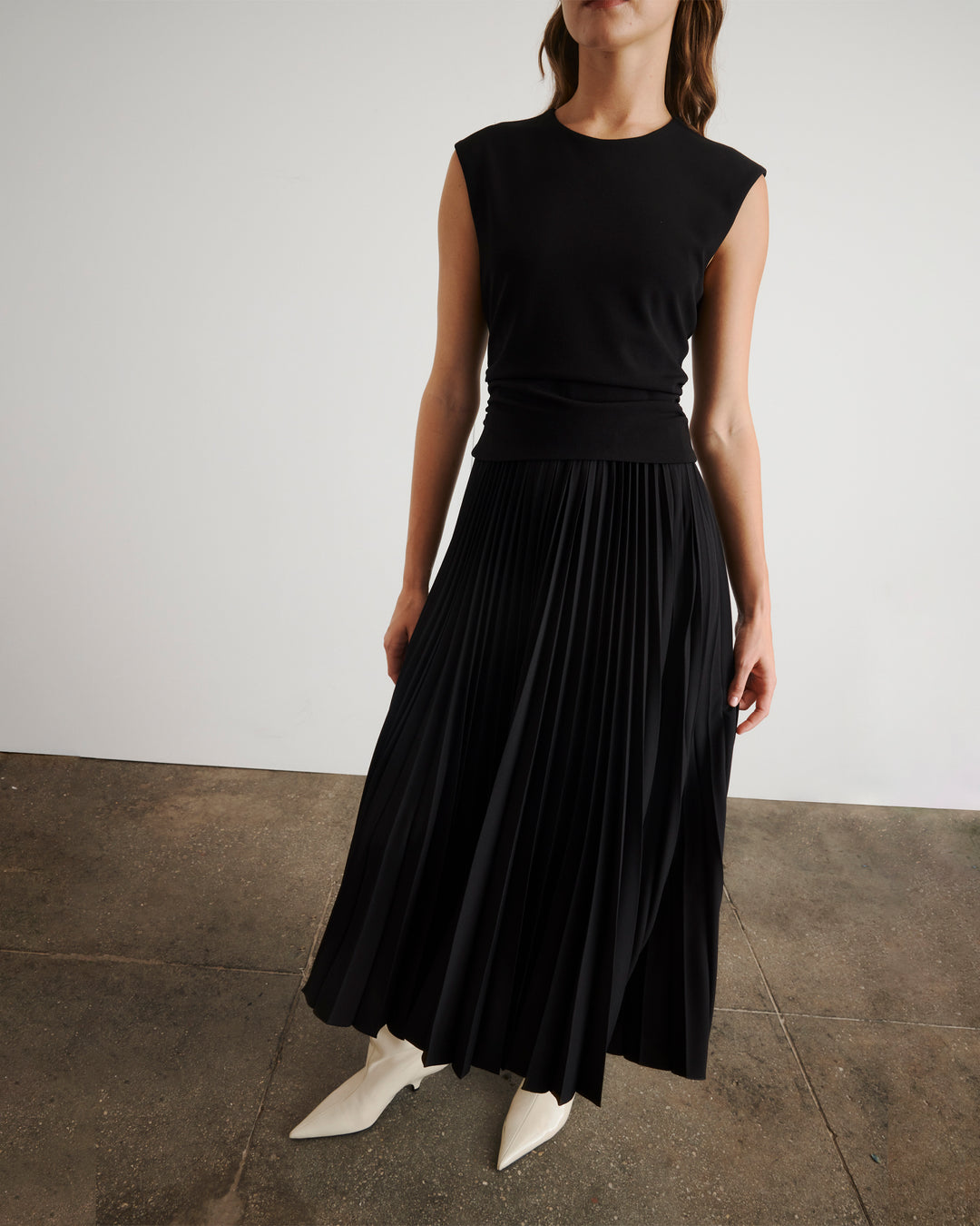 black pleated skirt dress Wholesale MOQ6 Pleated Long Sleeve Surplice Maxi Dress main image 1
