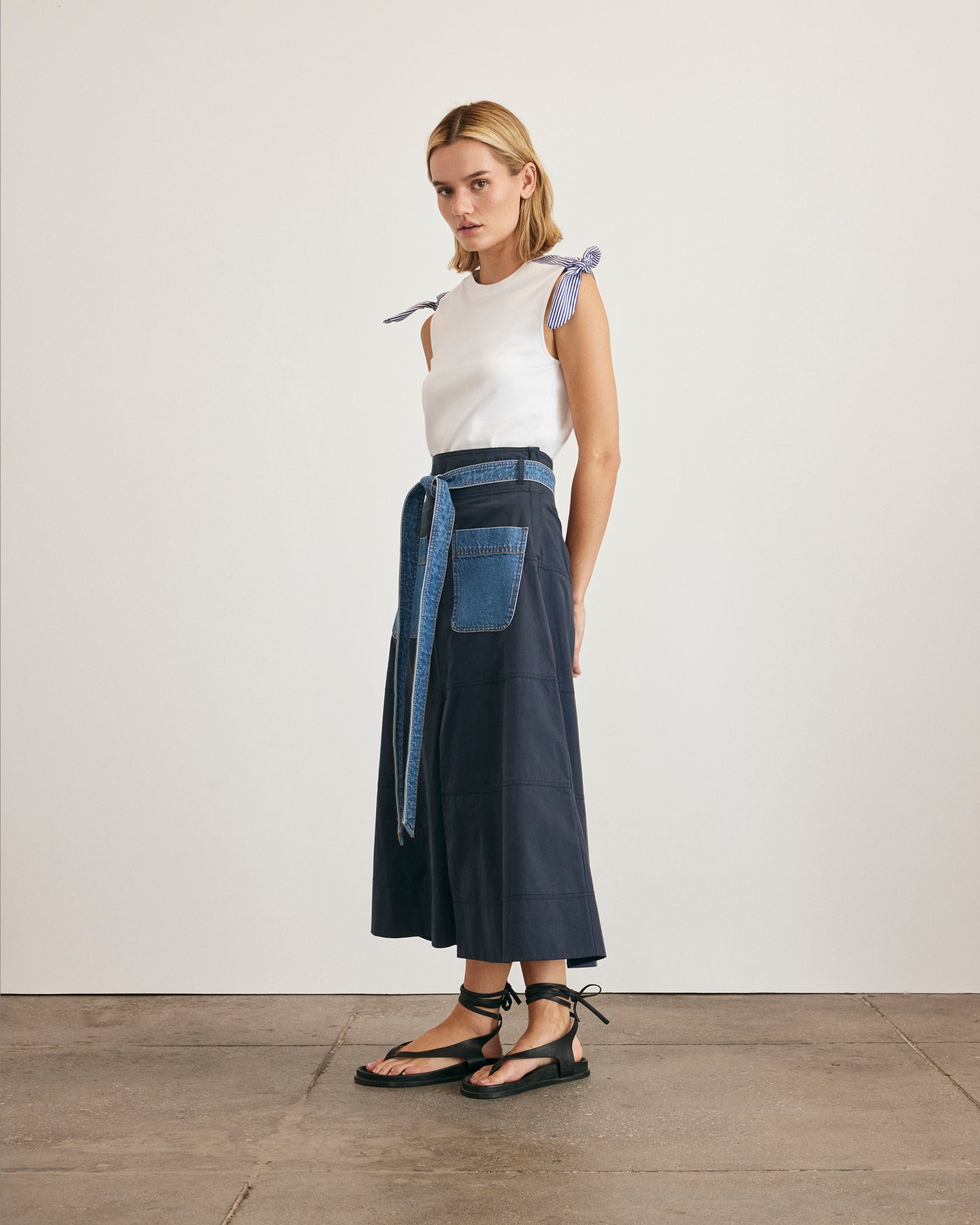 Mary Top