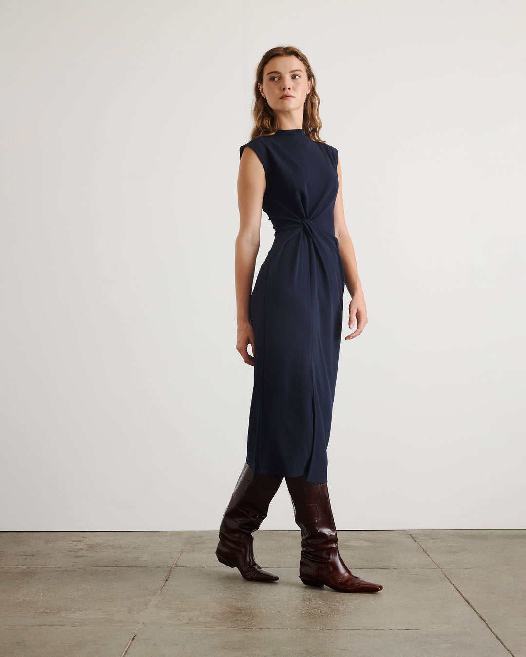 blue dress grey boots Light Blue Dress with Boots Outfits (15 ideas & outfits)